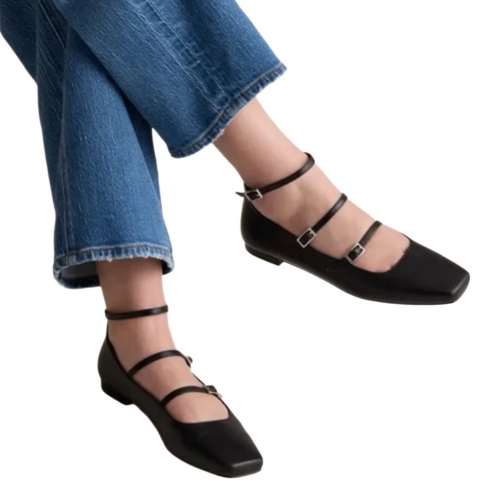 Quince Black Strappy Leather Flats